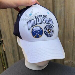 BNWT  2008 NHL Winter Classic Hat